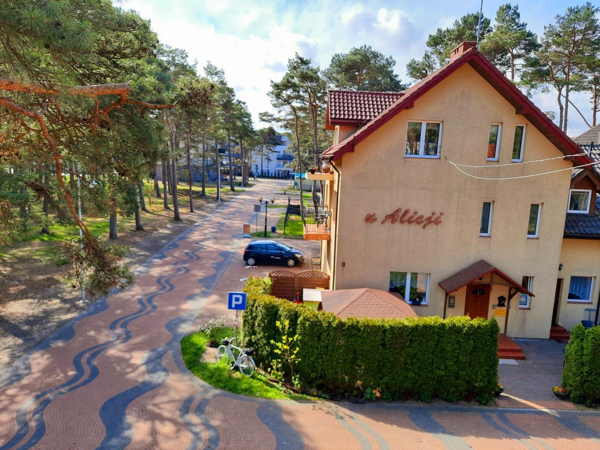 Dom Goscinny U Alicji Pogorzelica (Gmina Rewal)